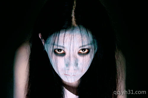 中国女鬼恐怖的眼神图片 